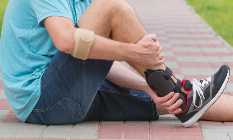 McDavid 195 Ankle Brace with Stabilizer Straps Review